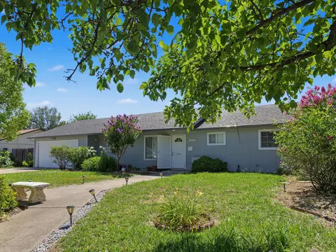 1424 Calexico Dr, Redding, CA 96003 photo 1