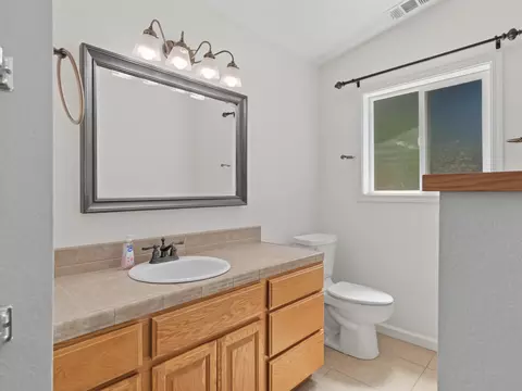 1424 Calexico Dr, Redding, CA 96003 photo 10