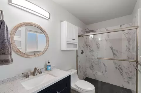 Bath - 21036 Boyle Rd, Redding, CA 96003 photo 1 of 4