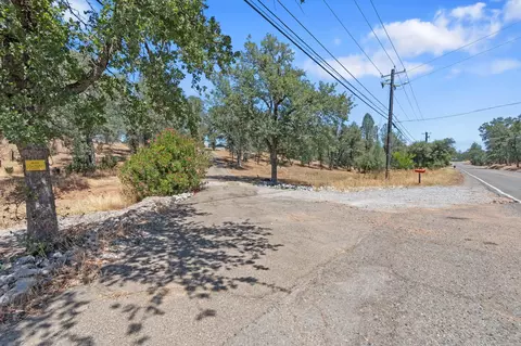 Exterior - 21036 Boyle Rd, Redding, CA 96003 photo 30 of 30