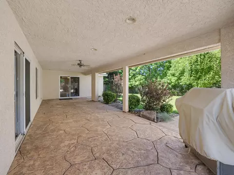 Exterior - 4624 Columbine Dr, Redding, CA 96002 photo 2 of 5