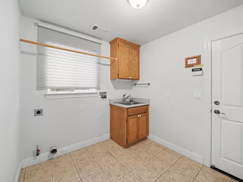 Other - 4624 Columbine Dr, Redding, CA 96002 photo 4 of 11