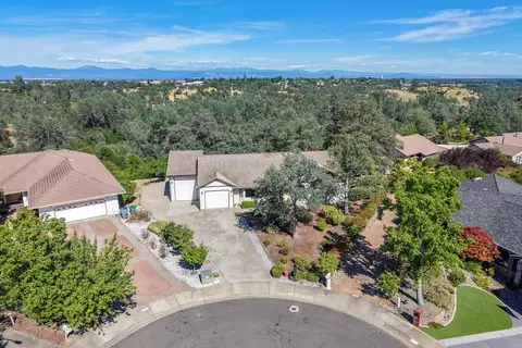 View/Area - 2804 Panorama Dr, Redding, CA 96003 photo 9 of 13