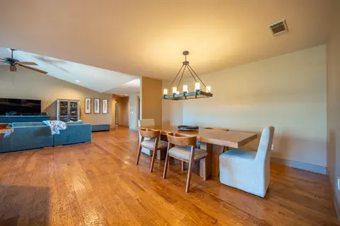 Dining - 2804 Panorama Dr, Redding, CA 96003 photo 3 of 3