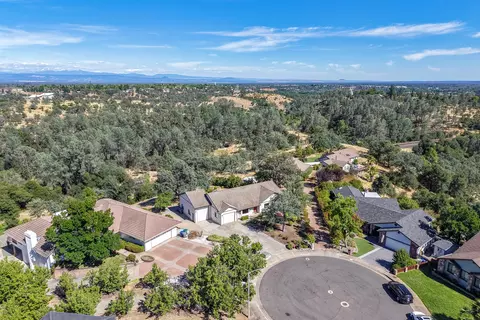 View/Area - 2804 Panorama Dr, Redding, CA 96003 photo 11 of 13