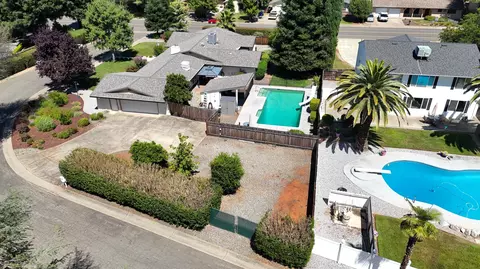 View/Area - 1875 Crestmont Dr, Redding, CA 96002 photo 2 of 5