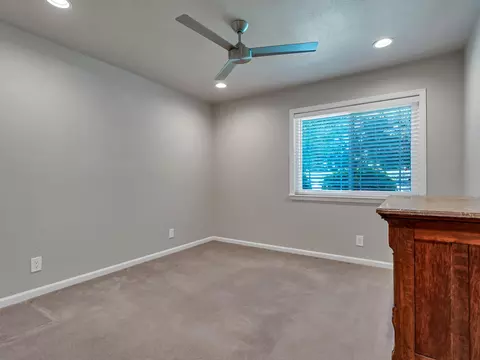 Bedroom - 1875 Crestmont Dr, Redding, CA 96002 photo 1 of 6