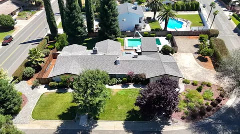 View/Area - 1875 Crestmont Dr, Redding, CA 96002 photo 1 of 5