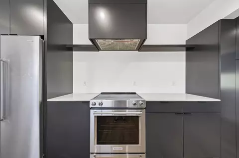 Kitchen - 1640 Highland Ave, Redding, CA 96001 photo 2 of 3