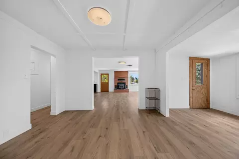 Living - 1640 Highland Ave, Redding, CA 96001 photo 6 of 9