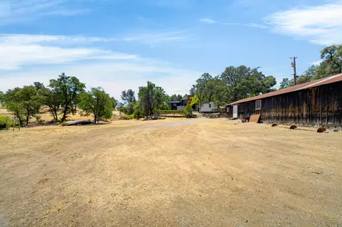 Exterior - 1640 Highland Ave, Redding, CA 96001 photo 13 of 13