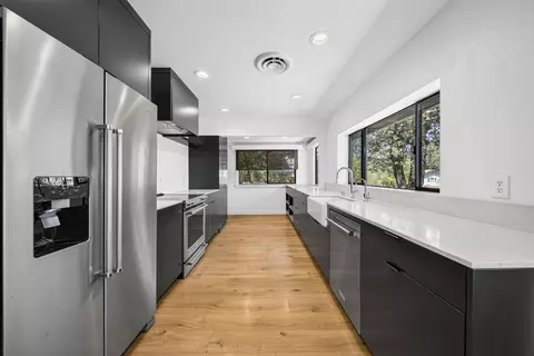 Kitchen - 1640 Highland Ave, Redding, CA 96001 photo 1 of 3
