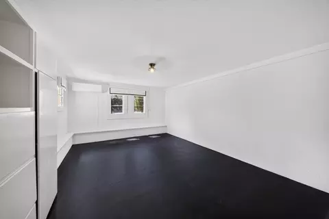 Bedroom - 1640 Highland Ave, Redding, CA 96001 photo 10 of 13