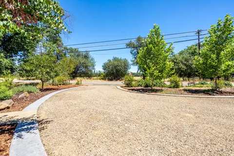 Exterior - 8154 Churn Creek Rd, Redding, CA 96002 photo 7 of 9