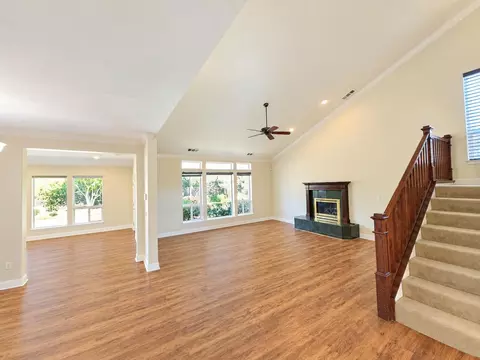 Living - 1530 Gold Hills Dr, Redding, CA 96003 photo 2 of 5