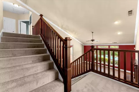 Entry Way - 1530 Gold Hills Dr, Redding, CA 96003 photo 6 of 9