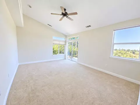 Bedroom - 1530 Gold Hills Dr, Redding, CA 96003 photo 6 of 11