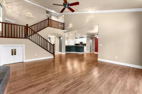 Living - 1530 Gold Hills Dr, Redding, CA 96003 photo 7 of 12
