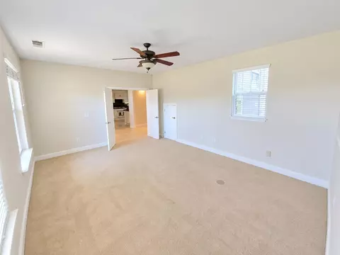 Bedroom - 1530 Gold Hills Dr, Redding, CA 96003 photo 4 of 11