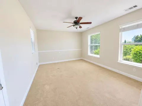 Bedroom - 1530 Gold Hills Dr, Redding, CA 96003 photo 3 of 11