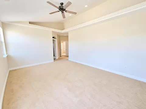 Bedroom - 1530 Gold Hills Dr, Redding, CA 96003 photo 7 of 11