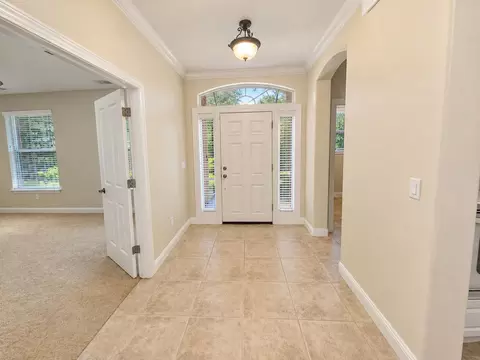 Entry Way - 1530 Gold Hills Dr, Redding, CA 96003 photo 2 of 3