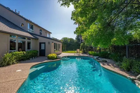 Exterior - 1530 Gold Hills Dr, Redding, CA 96003 photo 2 of 25
