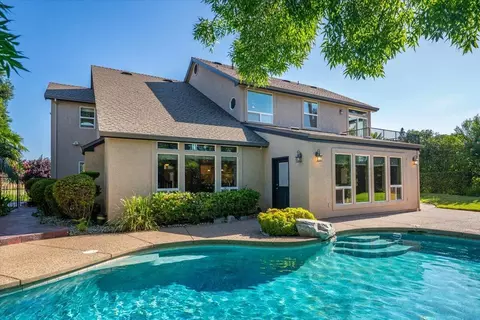 Exterior - 1530 Gold Hills Dr, Redding, CA 96003 photo 9 of 25