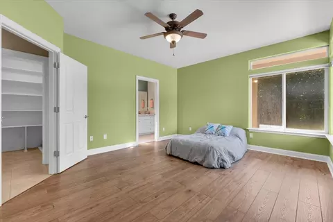 Bedroom - 1530 Gold Hills Dr, Redding, CA 96003 photo 2 of 8