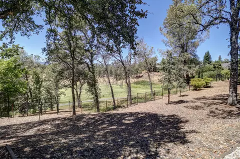 Exterior - 6328 Carmel Dr, Redding, CA 96003 photo 8 of 10