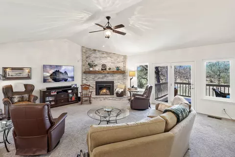 Living - 6328 Carmel Dr, Redding, CA 96003 photo 4 of 5