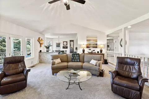 Living - 6328 Carmel Dr, Redding, CA 96003 photo 2 of 5