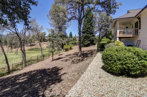 Exterior - 6328 Carmel Dr, Redding, CA 96003 photo 7 of 10