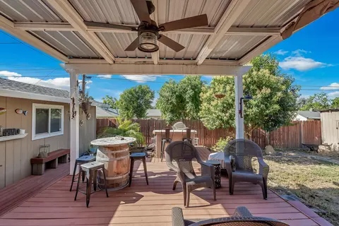 Exterior - 216 Treasure Dr, Red Bluff, CA 96080 photo 6 of 13