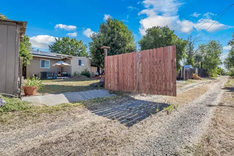 Exterior - 216 Treasure Dr, Red Bluff, CA 96080 photo 10 of 13
