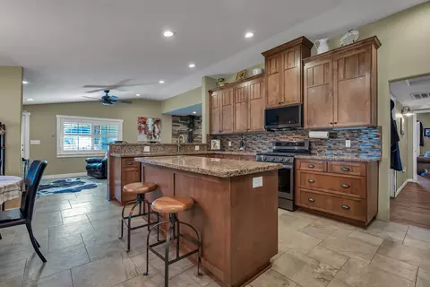 Kitchen - 216 Treasure Dr, Red Bluff, CA 96080 photo 1 of 6