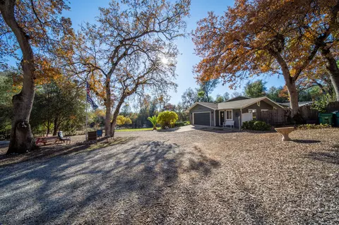 Exterior - 20114 Vernita Dr, Redding, CA 96003 photo 8 of 52
