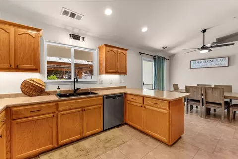4575 Cerro Ln, Redding, CA 96001 photo 10