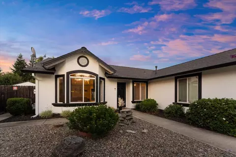 4575 Cerro Ln, Redding, CA 96001 photo 4