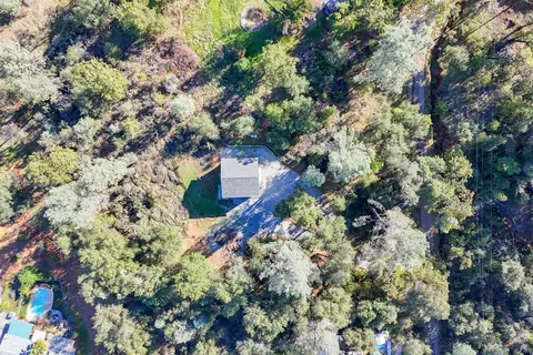 View/Area - 19404 Peppernut Dr, Redding, CA 96003 photo 1 of 2