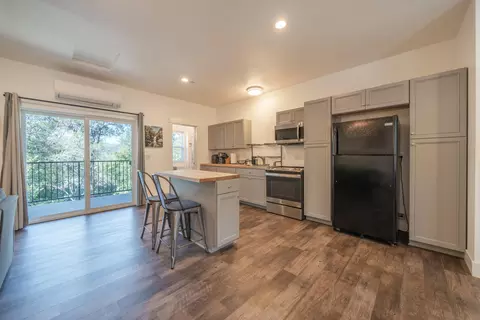 Kitchen - 19404 Peppernut Dr, Redding, CA 96003 photo 3 of 3
