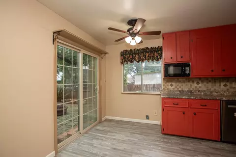 Kitchen - 3345 Oakwood Pl, Redding, CA 96001 photo 1 of 6