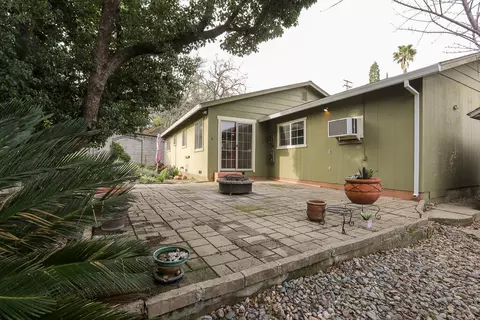 Exterior - 3345 Oakwood Pl, Redding, CA 96001 photo 10 of 15