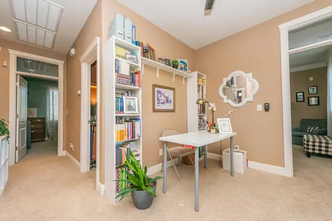 Entry Way - 1946 Tarmac Rd, Redding, CA 96003 photo 6 of 6