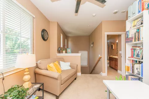 Entry Way - 1946 Tarmac Rd, Redding, CA 96003 photo 5 of 6