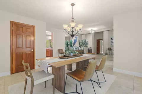 Dining - 2364 La Madre Ct, Redding, CA 96002 photo 2 of 3
