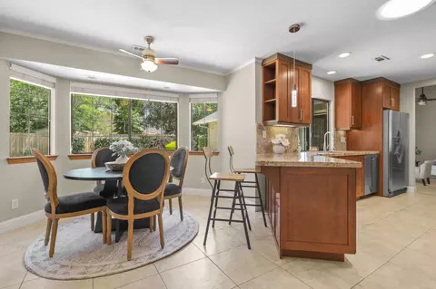 Dining - 2364 La Madre Ct, Redding, CA 96002 photo 1 of 3