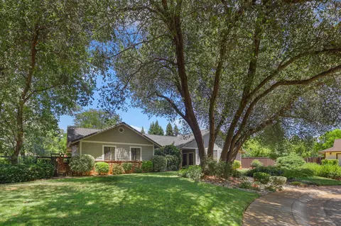 Exterior - 2364 La Madre Ct, Redding, CA 96002 photo 10 of 10