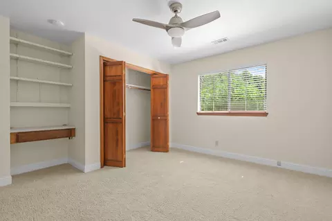 Bedroom - 2364 La Madre Ct, Redding, CA 96002 photo 3 of 4