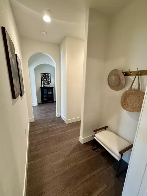 Entry Way - 20023 Pride Mountain Ct, Anderson, CA 96007 photo 1 of 2